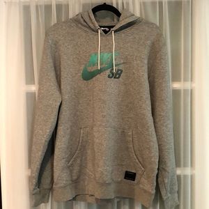 Men’s Nike hooded sweatshirt